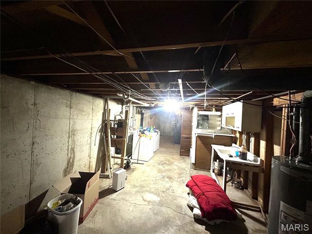 1133 Teresa LN, Carrollton, IL 62016