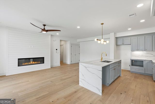 1050 Blair Lane 304, Peachtree City, GA 30269