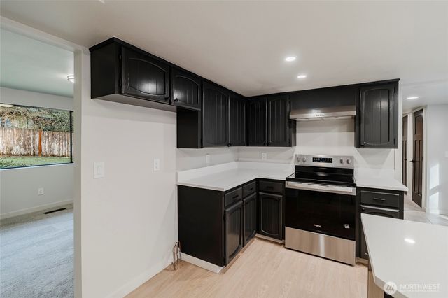 4205 Candlewood Drive SE, Lacey, WA 98503