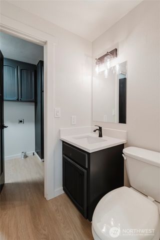 4205 Candlewood Drive SE, Lacey, WA 98503