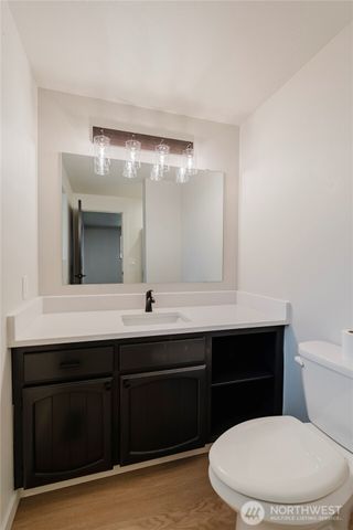 4205 Candlewood Drive SE, Lacey, WA 98503