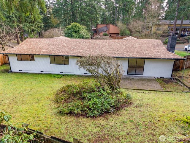 4205 Candlewood Drive SE, Lacey, WA 98503