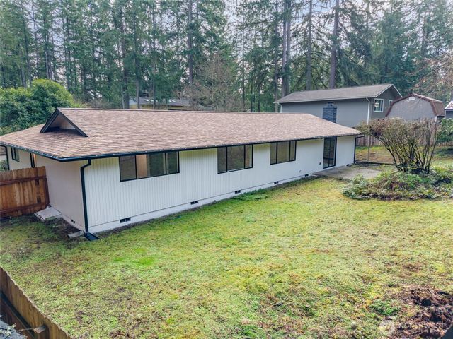 4205 Candlewood Drive SE, Lacey, WA 98503