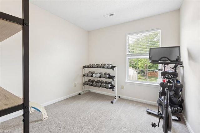 323 Westview DR, Hampton, VA 23666