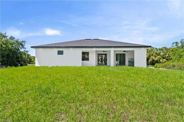 3621 4th ST W, Lehigh Acres, FL 33971
