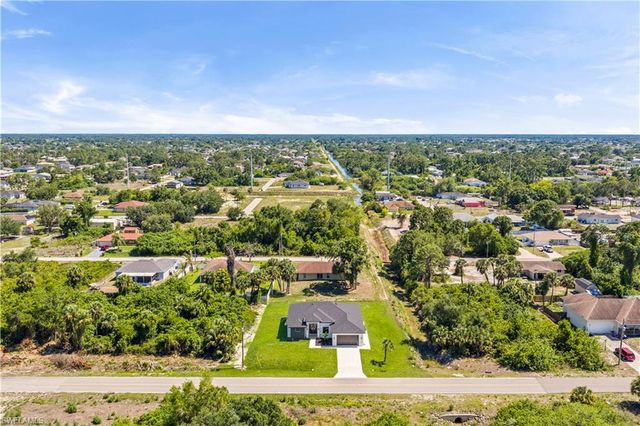 3621 4th ST W, Lehigh Acres, FL 33971
