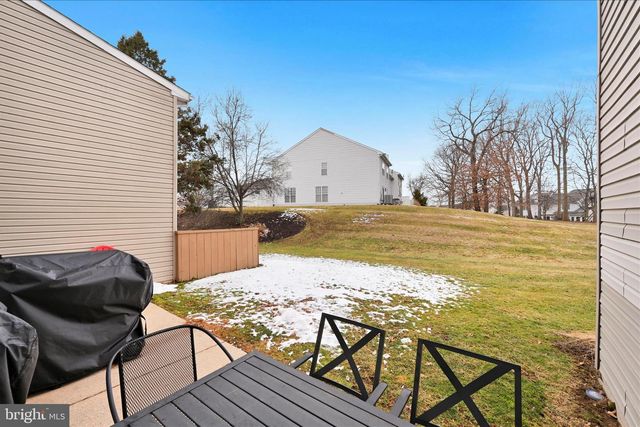 214 WINDING HILL DR, Lancaster, PA 17601