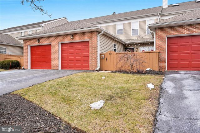 214 WINDING HILL DR, Lancaster, PA 17601