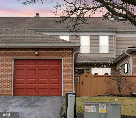 214 WINDING HILL DR, Lancaster, PA 17601