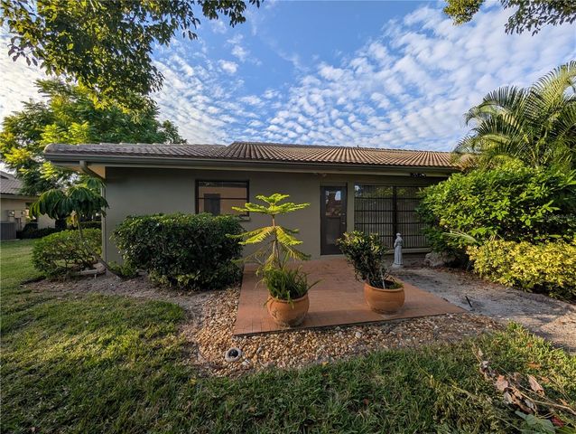 7171 WOOD CREEK DRIVE 5, Sarasota, FL 34231