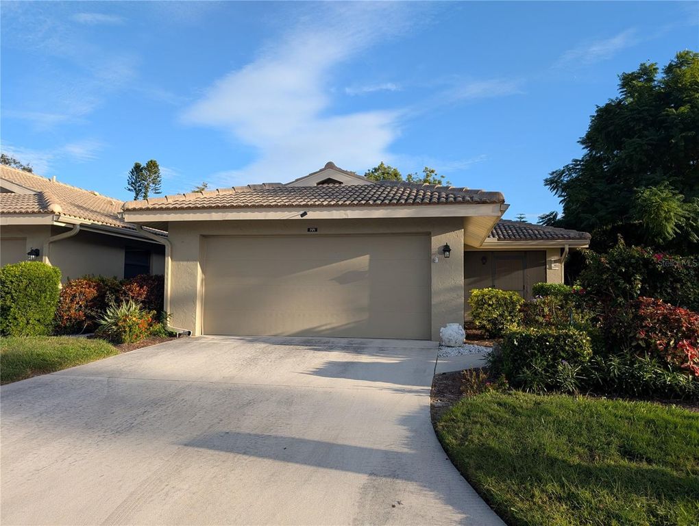 7171 WOOD CREEK DRIVE 5, Sarasota, FL 34231