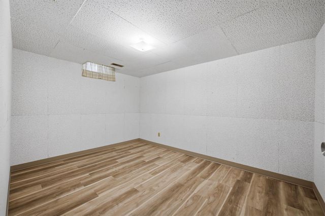 1135 N Patrick Henry St, Derby, KS 67037