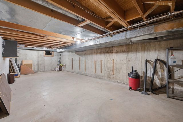 1135 N Patrick Henry St, Derby, KS 67037