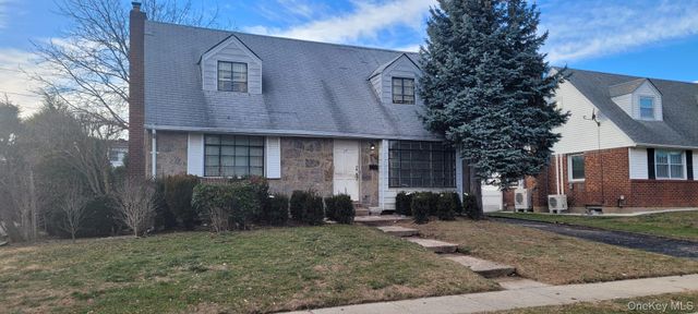 73 Schumacher Drive, New Hyde Park, NY 11040
