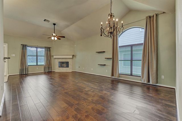 8007 N Tarrytown Crossing Drive, Conroe, TX 77304