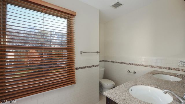 1910 Grandview Ave, Westfield Town, NJ 07090