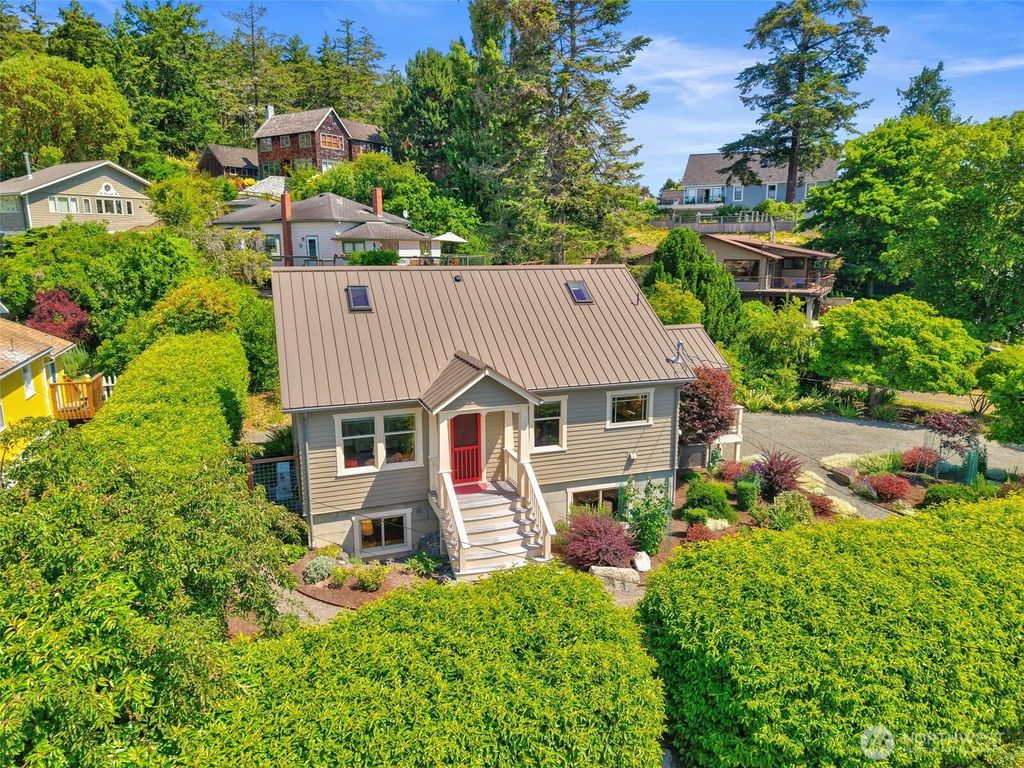 1018 Taft Street, Port Townsend, WA 98368