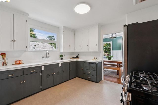 4651 4651 Fair Ave, Oakland, CA 94619