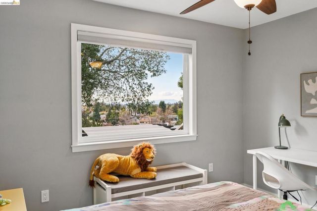 4651 4651 Fair Ave, Oakland, CA 94619