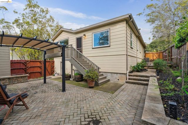 4651 4651 Fair Ave, Oakland, CA 94619