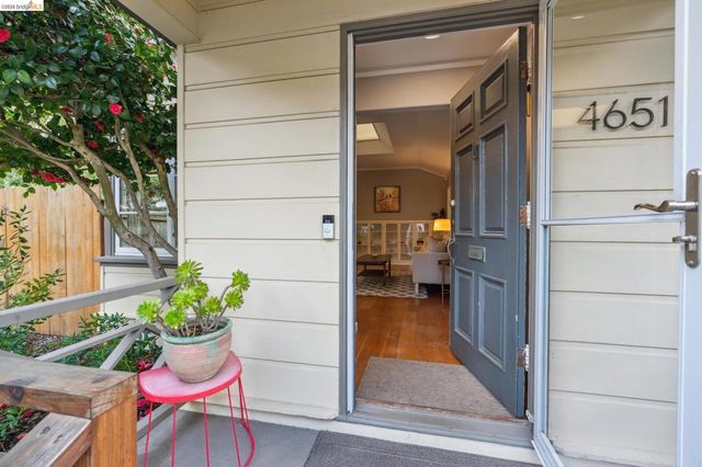 4651 4651 Fair Ave, Oakland, CA 94619
