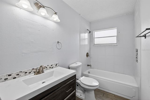 4534 LEMANS DRIVE, Orlando, FL 32808