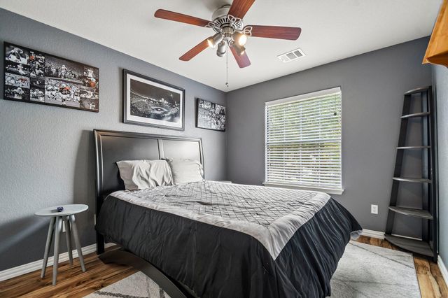 913 Hyde Park DR, Round Rock, TX 78665