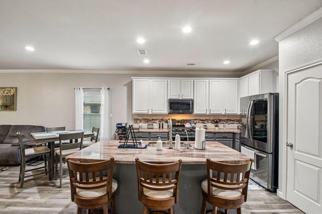 913 Hyde Park DR, Round Rock, TX 78665
