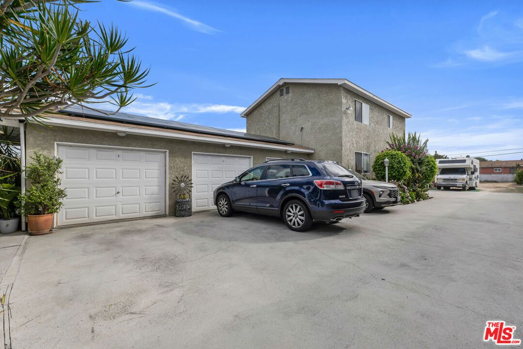 10914 S Osage Avenue, Inglewood, CA 90304 — exterior