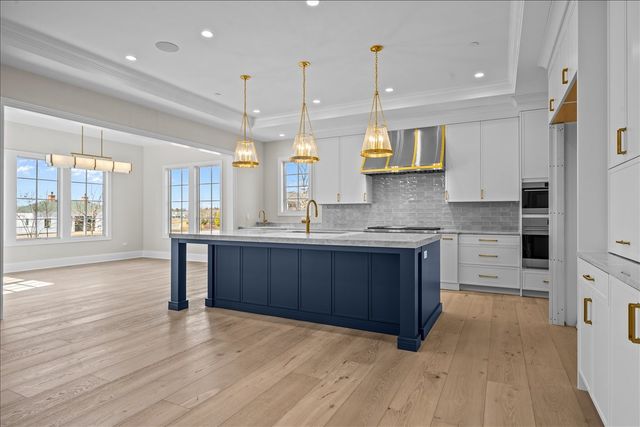 230 Majestic Oak Court, Lake Forest, IL 60045