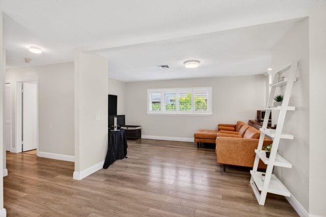 2320 SW 23rd Cranbrook Drive, Boynton Beach, FL 33436
