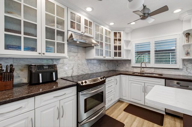 2320 SW 23rd Cranbrook Drive, Boynton Beach, FL 33436