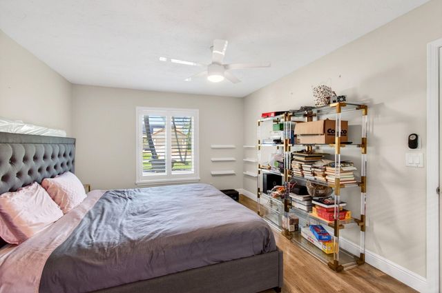 2320 SW 23rd Cranbrook Drive, Boynton Beach, FL 33436