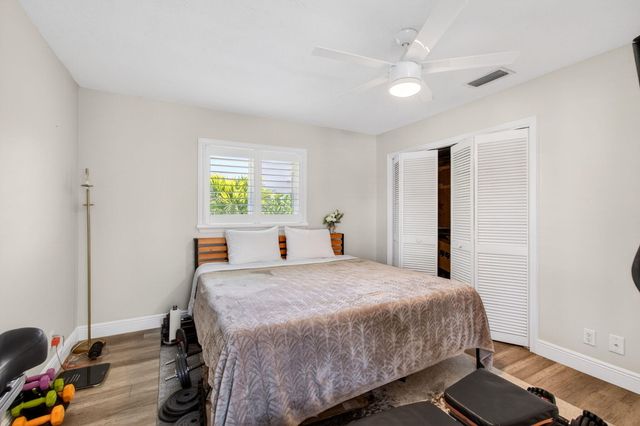 2320 SW 23rd Cranbrook Drive, Boynton Beach, FL 33436