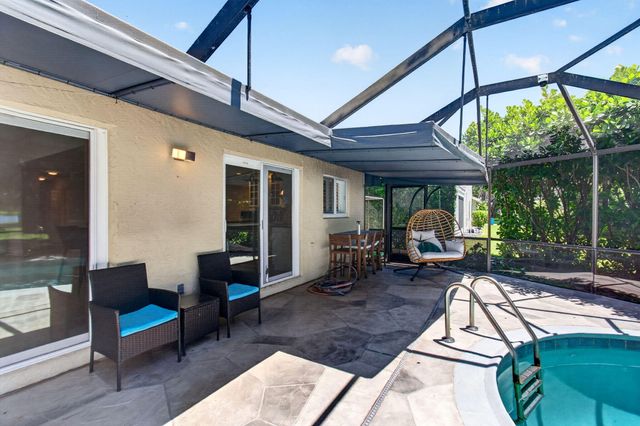 2320 SW 23rd Cranbrook Drive, Boynton Beach, FL 33436