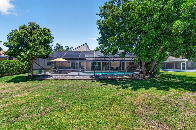 2320 SW 23rd Cranbrook Drive, Boynton Beach, FL 33436