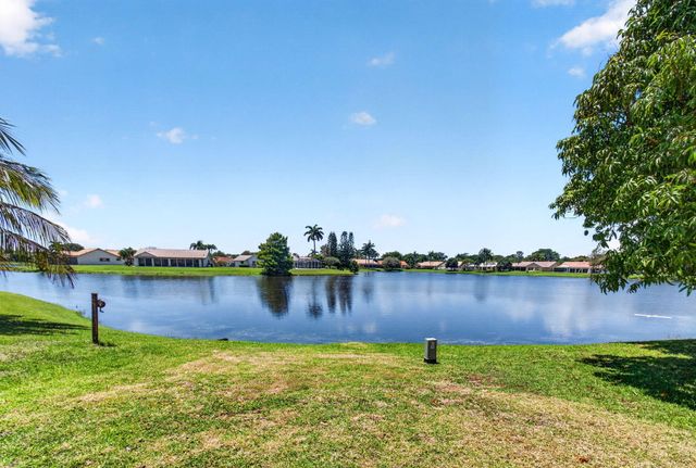 2320 SW 23rd Cranbrook Drive, Boynton Beach, FL 33436