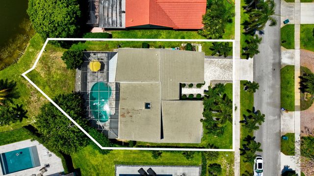 2320 SW 23rd Cranbrook Drive, Boynton Beach, FL 33436