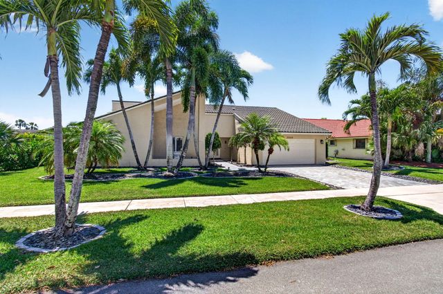 2320 SW 23rd Cranbrook Drive, Boynton Beach, FL 33436