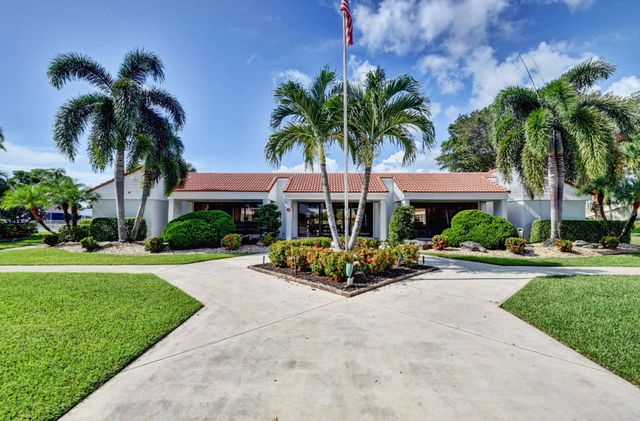 2320 SW 23rd Cranbrook Drive, Boynton Beach, FL 33436