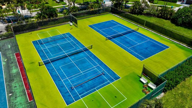 2320 SW 23rd Cranbrook Drive, Boynton Beach, FL 33436