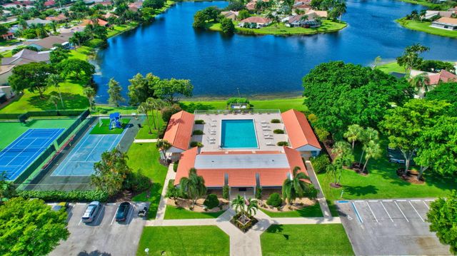 2320 SW 23rd Cranbrook Drive, Boynton Beach, FL 33436