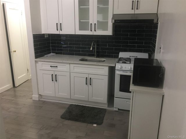 8009 35th Avenue A14, Jackson Heights, NY 11372