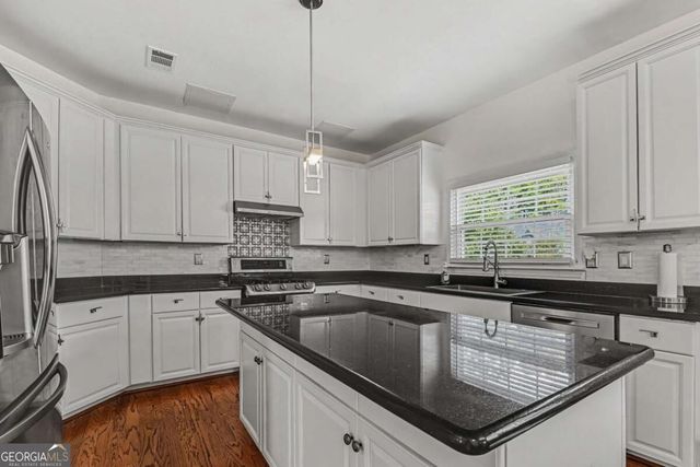 305 Belgrave Court SW, Atlanta, GA 30331