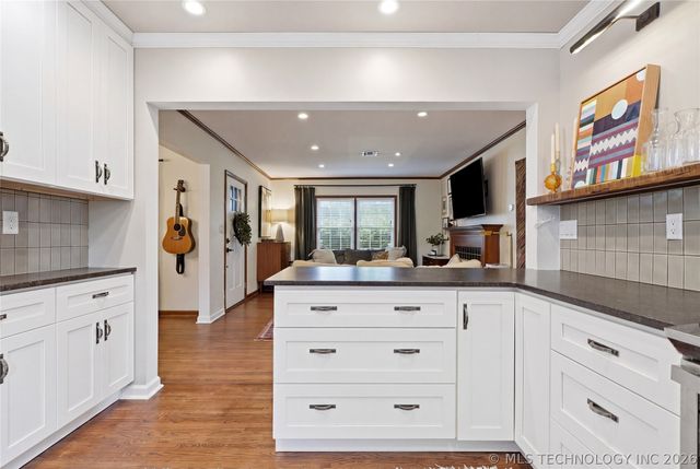 4710 E 8th Street, Tulsa, OK 74112