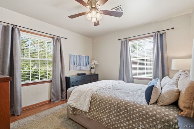 4710 E 8th Street, Tulsa, OK 74112