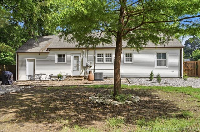 4710 E 8th Street, Tulsa, OK 74112