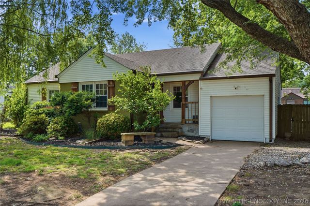 4710 E 8th Street, Tulsa, OK 74112