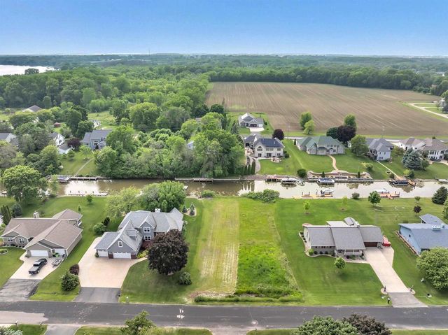 KILLDEER LANE, Oshkosh, WI 54901