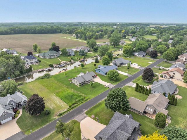 KILLDEER LANE, Oshkosh, WI 54901